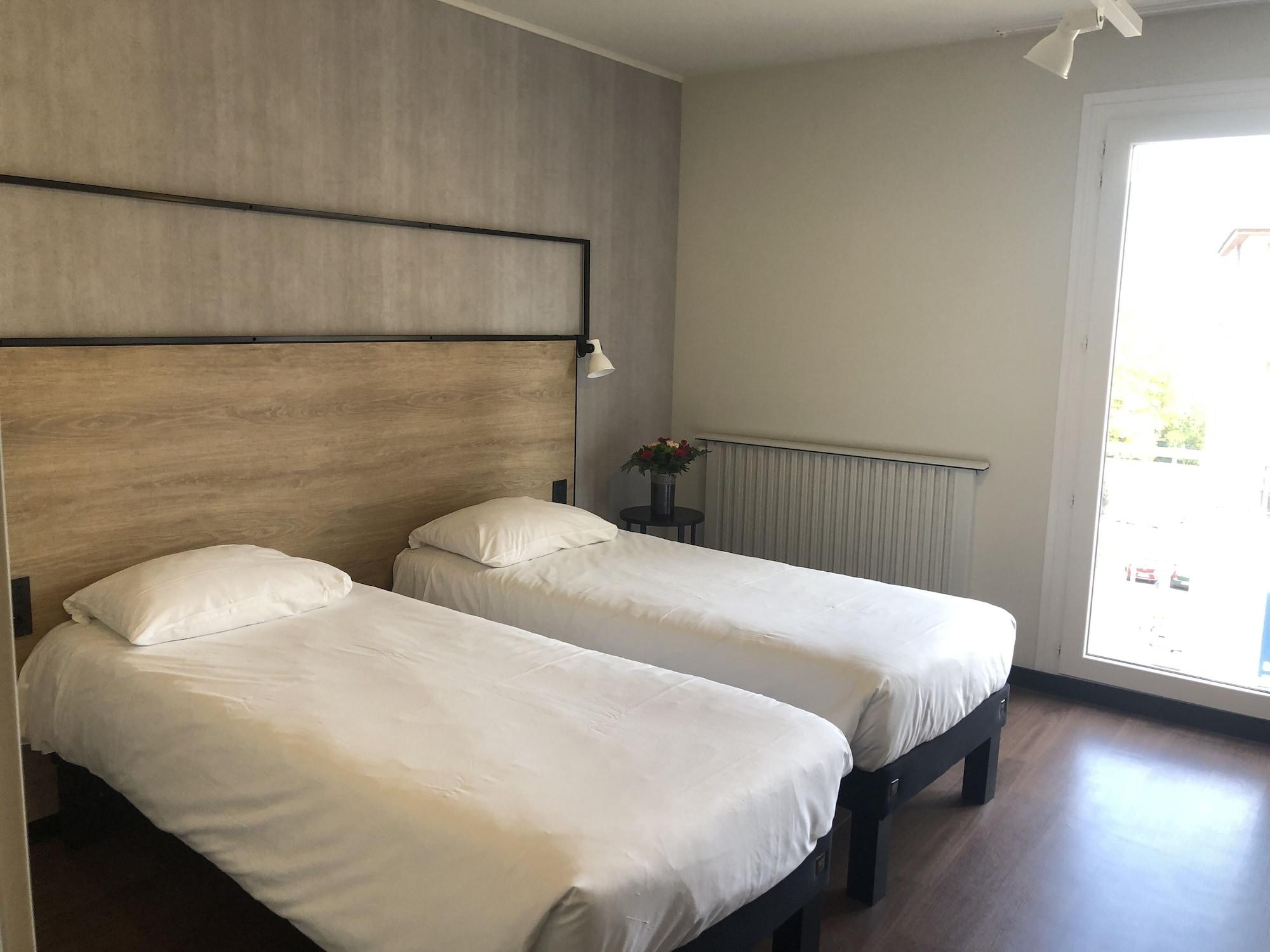Отель Ibis Centre Мийо Экстерьер фото