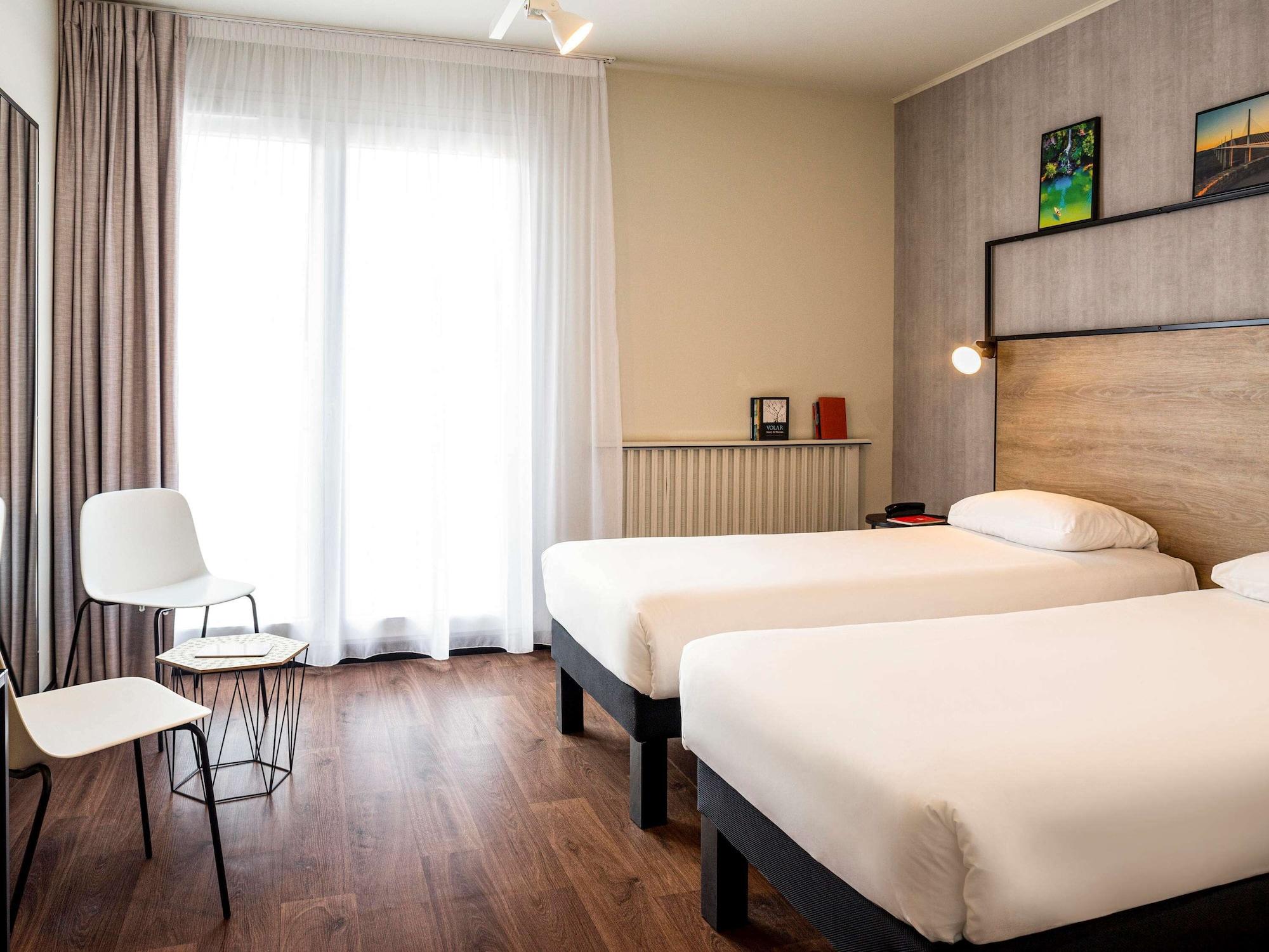 Отель Ibis Centre Мийо Экстерьер фото